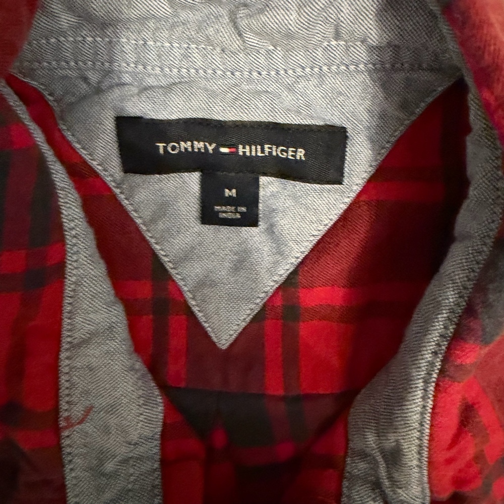 Tommy Hilfiger Plaid Button-Up Shirt – Medium - Picture 3 of 8
